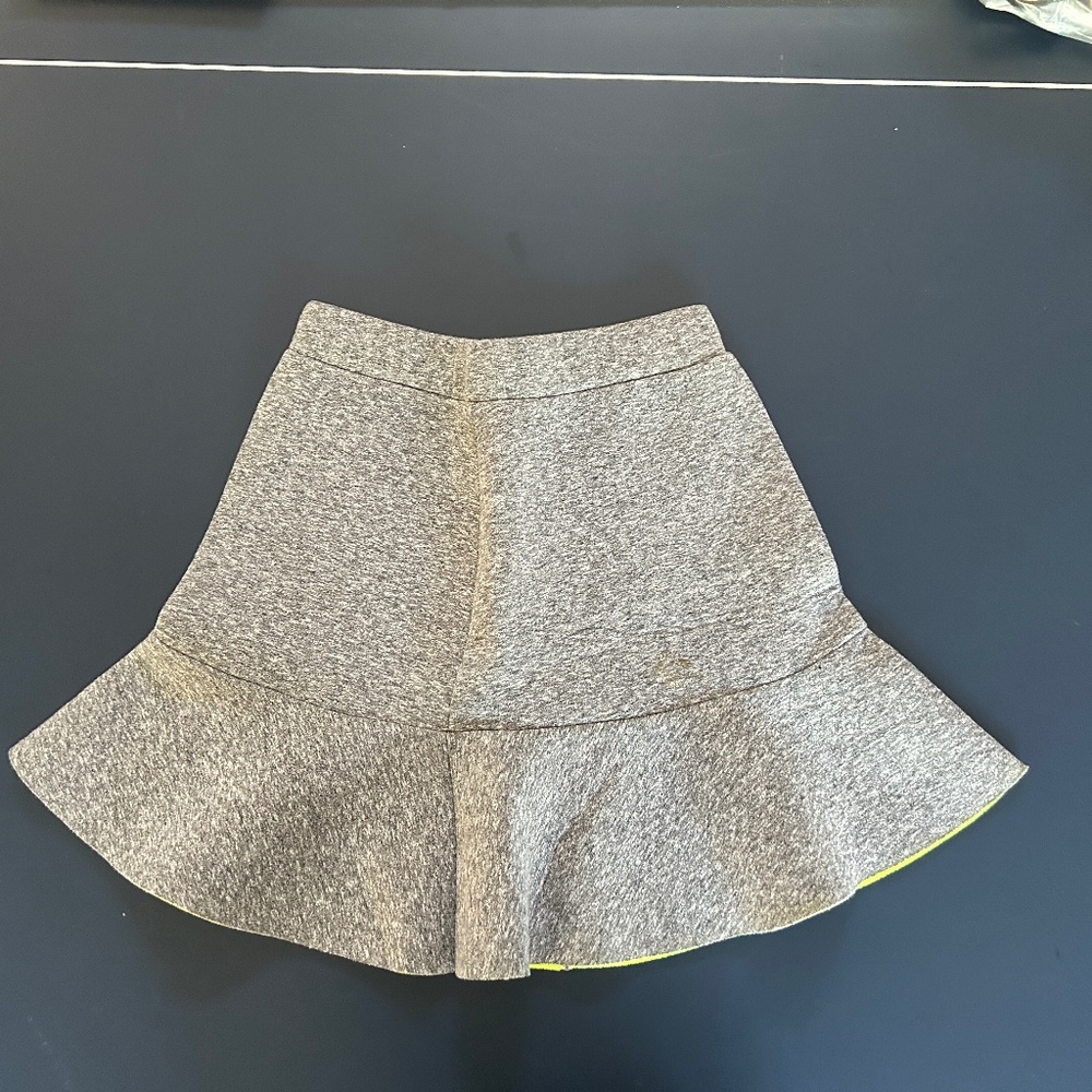 Stretchy Fleece Lined Wrinkle Free Layered Mini Skirt